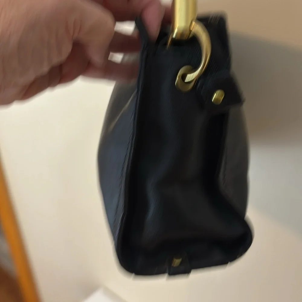 Madison Studios Vegan Leather Black Purse Handbag with Twisted Handle